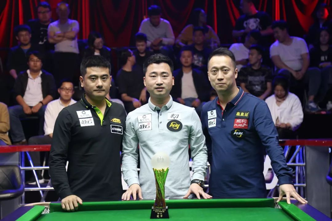 足坛最受关 足坛最受关