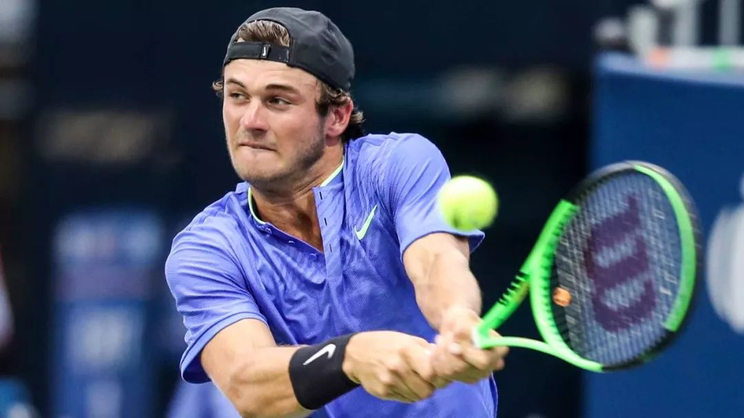 空砍42+7+8！输球后东契奇忙着感谢张镇麟，社交互动引发网络！