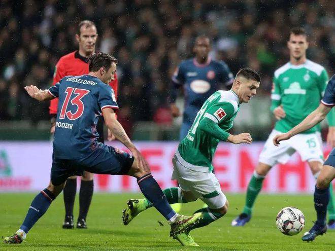 靠团队放大 靠团队放大